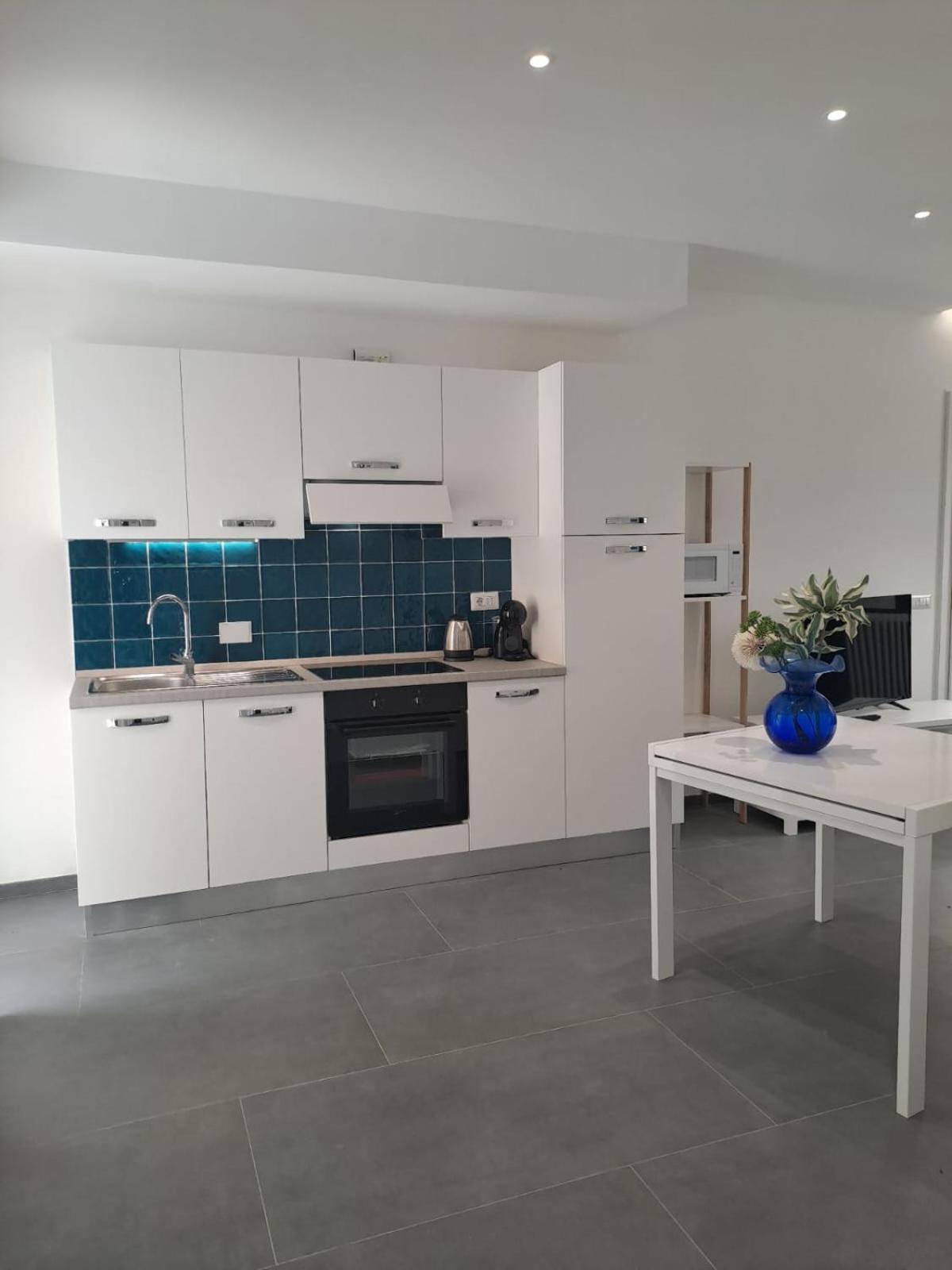 Sirene452 - - Apartment